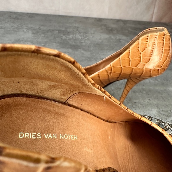 39.5 or 9 shoes. Dries Van Noten heels - Picture 7 of 10